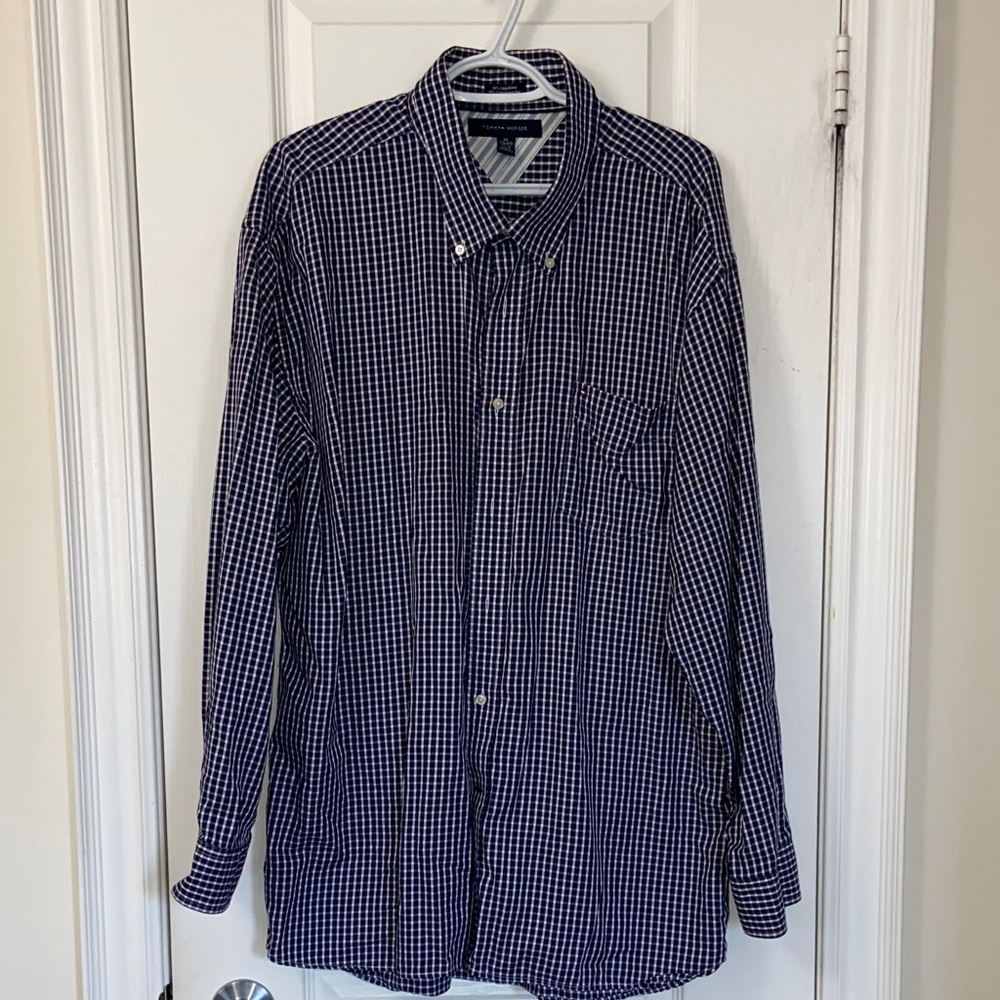 Tommy Hilfiger Men's Blue Checkered Dress Shirt